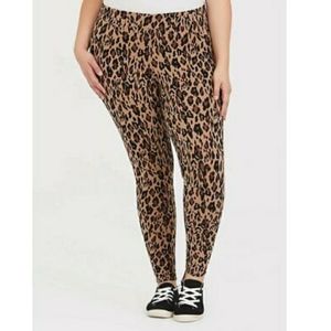 Leopard print leggings from Torrid